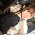 「NO SEX NO LIFE!!」恋愛経験ほぼゼロで純粋そうな現役女子大生・りりかちゃん(21歳)が、緊張でガチガチになりながら初撮影に挑戦!…かと思いきや、Fカップの敏感乳首を舐められた瞬間スイッチON!「えっ…なにこれヤバい…?」って自分でも戸惑うくらいビクビク震えて絶頂寸前→そこからイラマチオ・69・杭打ち騎乗位・背面騎乗位・パイズリぶっかけまで完全制覇!撮られながら快楽に飲み込まれていく姿がリアルすぎて抜きどころしかない!素人覚醒セックス完全記録!! 【初撮り】ネットでAV応募→AV体験撮影 2416