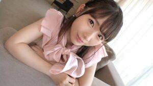 【激しいピストンで痙攣イキ！】グラビア的なお仕事の経験もあるピチピチ二十歳の美少女大学生、自称性感帯は乳首とクリだけどナカも大変感度良好で… ネットでAV応募→AV体験撮影 1906
