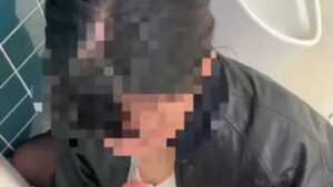 思わず続きを確かめたくなる動画、まずは映像をチェック｜FC2【※永久保存版【不倫寝取られ人妻 野外露出動画総集編】人妻 NTR 寝…】