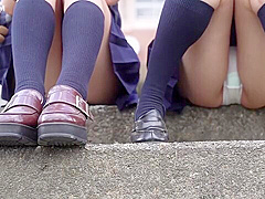 ふとした雰囲気に目を奪われる、画面越しの魅力をチェック｜VJAV【989265】